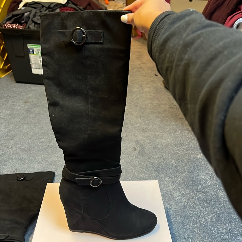 Black Heeled Boots. Size 8